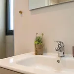 Apartment Deluxe Flat Surrounded By Nature